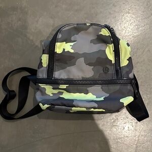 lululemon camo mini back pack